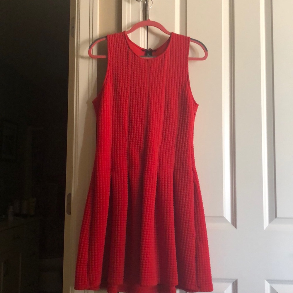 H and M red dress